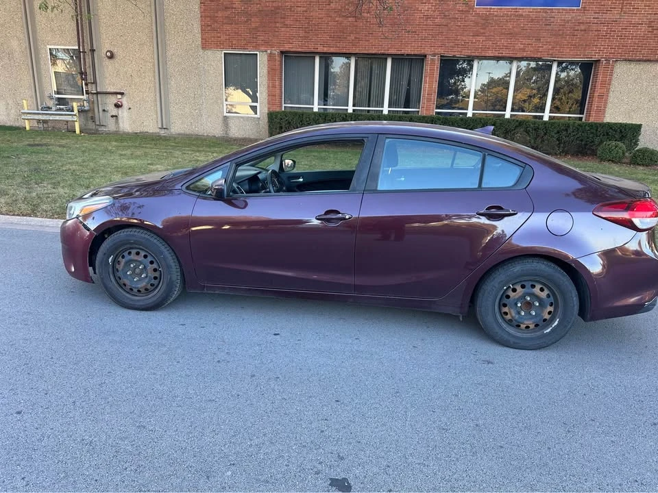 2018 Kia Forte - Image 8 of 14