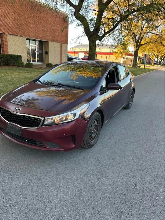 2018 Kia Forte - Image 2 of 14