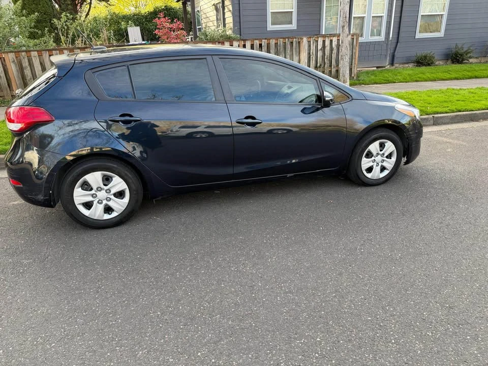 2018 Kia Forte - Image 2 of 8