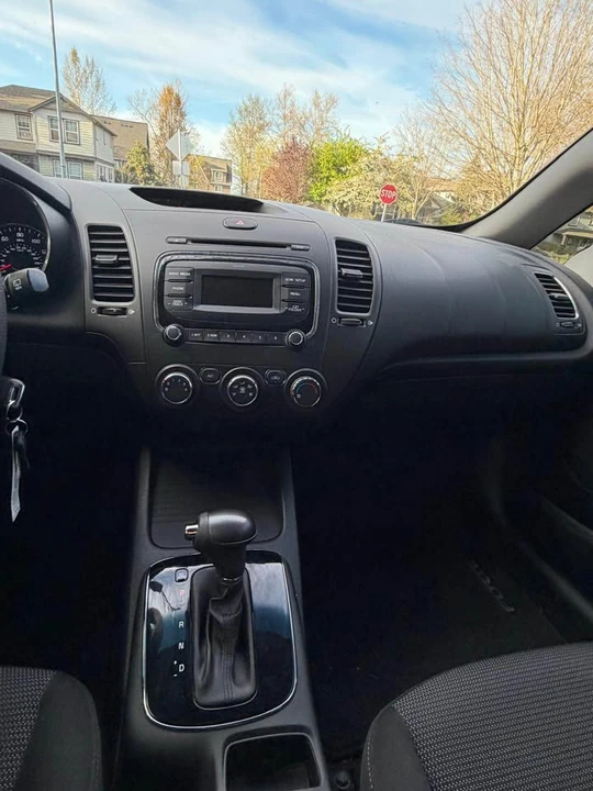 2018 Kia Forte - Image 8 of 8