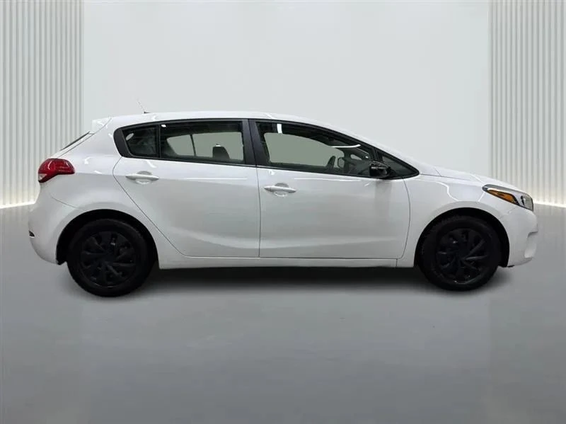 2018 Kia Forte - Image 6 of 12