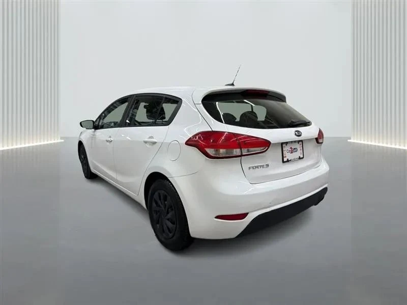 2018 Kia Forte - Image 3 of 12