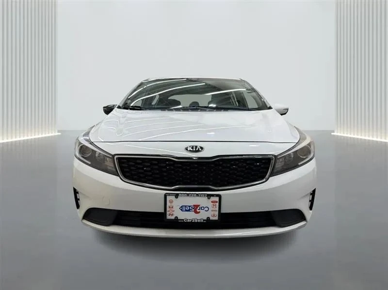 2018 Kia Forte - Image 8 of 12