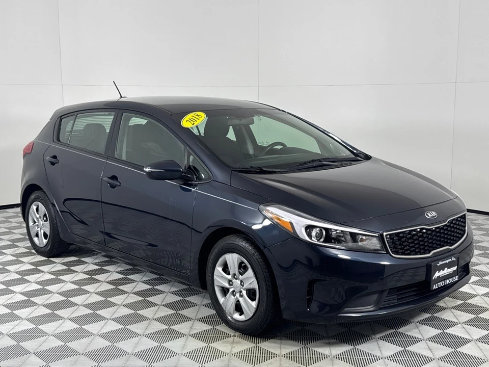 2018 Kia Forte - Image 3 of 12