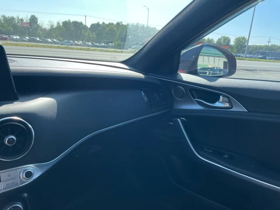 2018 Kia Stinger GT - Image 17 of 20