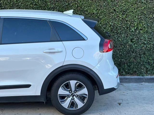 2018 Kia Niro - Image 18 of 21