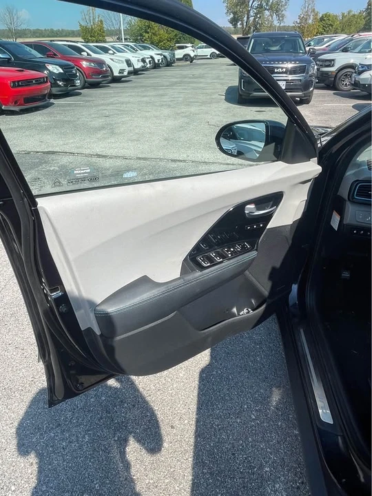 2018 Kia Niro - Image 7 of 11