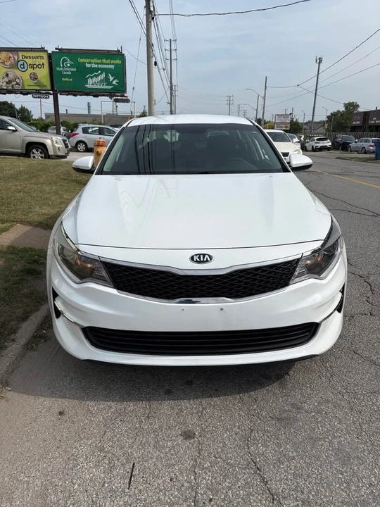 2018 Kia Optima/K5 - Image 2 of 15