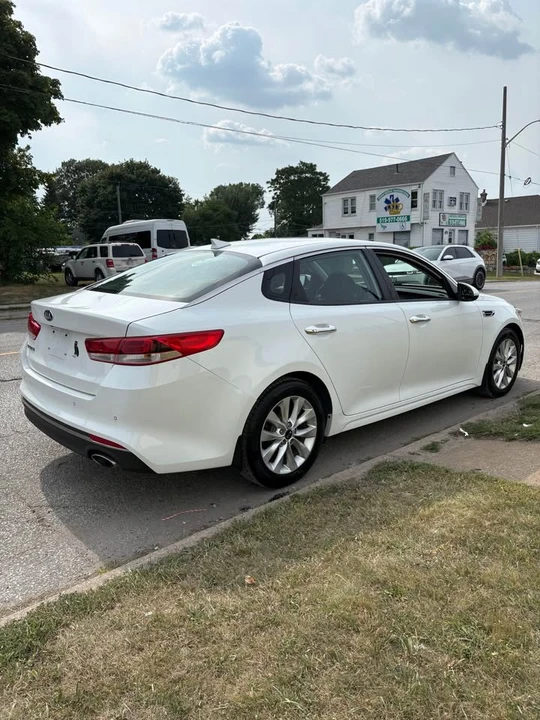 2018 Kia Optima/K5 - Image 6 of 15