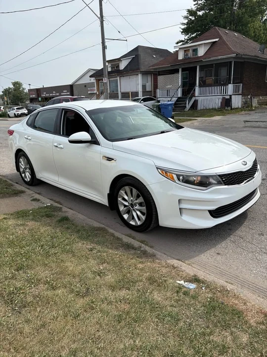 2018 Kia Optima/K5 - Image 8 of 15