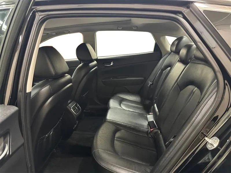 2018 Kia Optima/K5 - Image 10 of 12