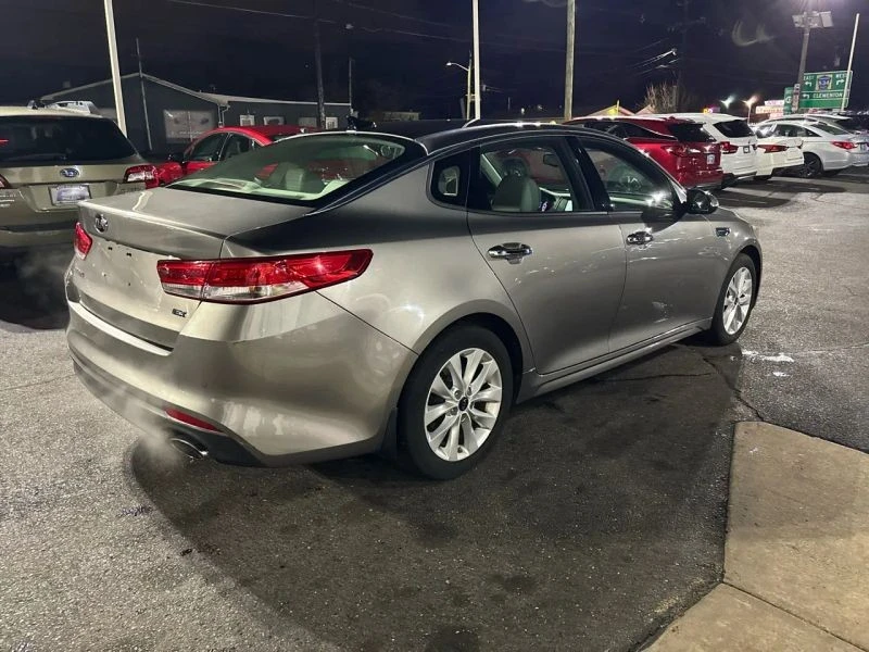 2018 Kia Optima/K5 - Image 9 of 12
