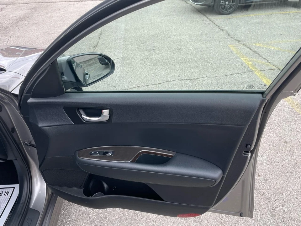 2018 Kia Optima/K5 - Image 18 of 21