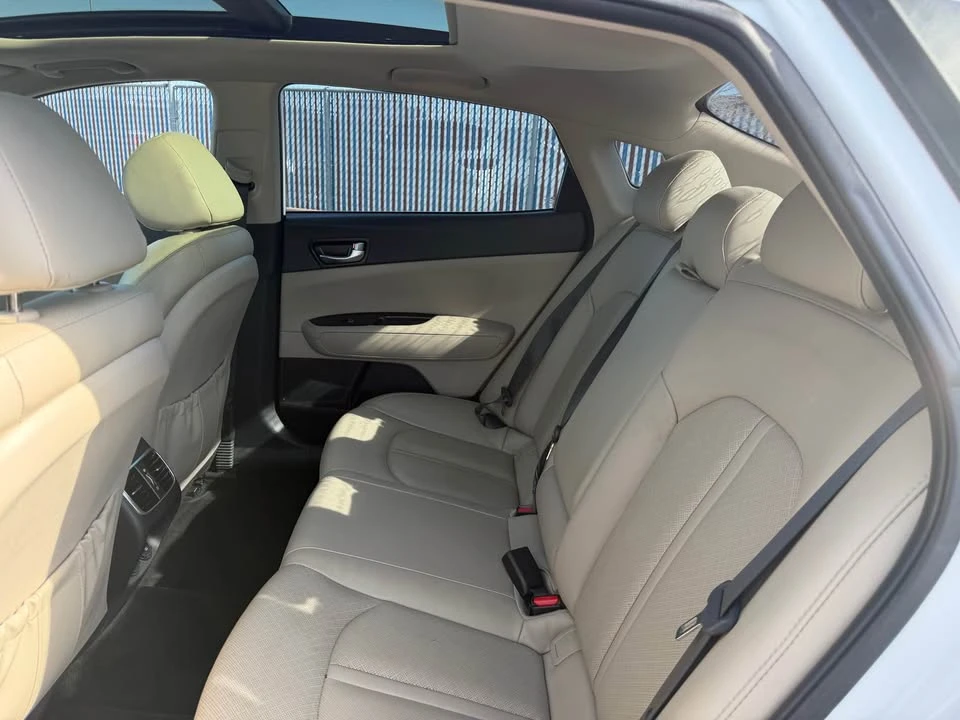 2018 Kia Optima/K5 - Image 5 of 6