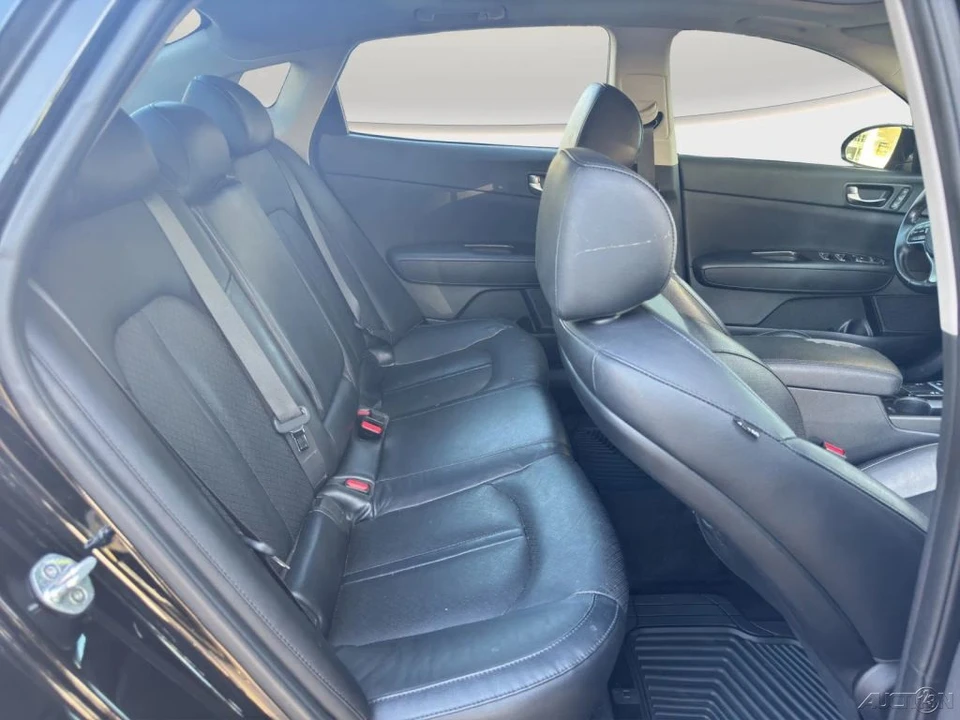 2018 Kia Optima/K5 - Image 19 of 21