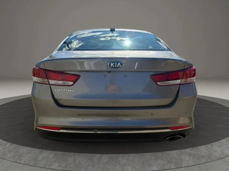 2018 Kia Optima/K5 - Image 6 of 12
