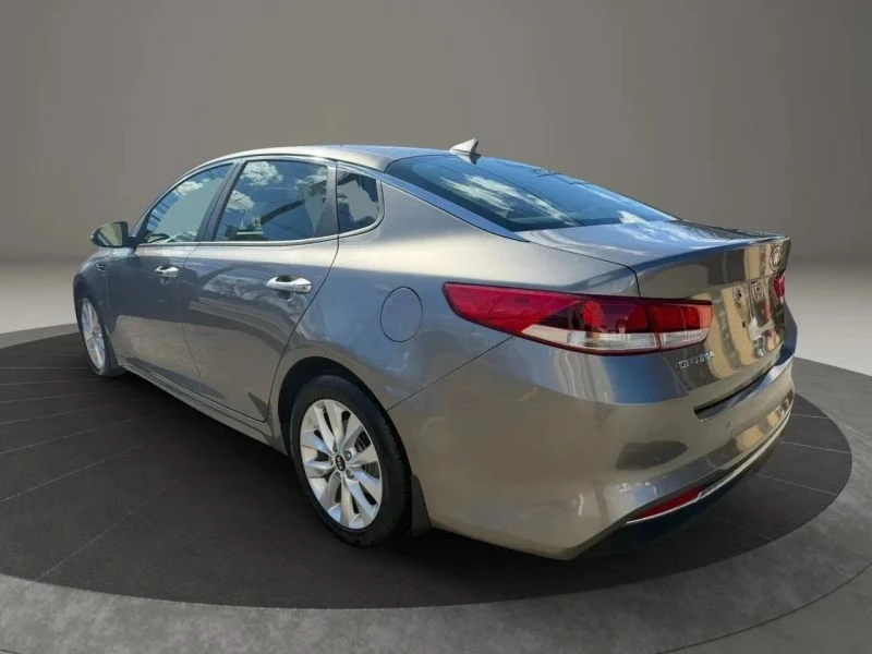 2018 Kia Optima/K5 - Image 7 of 12