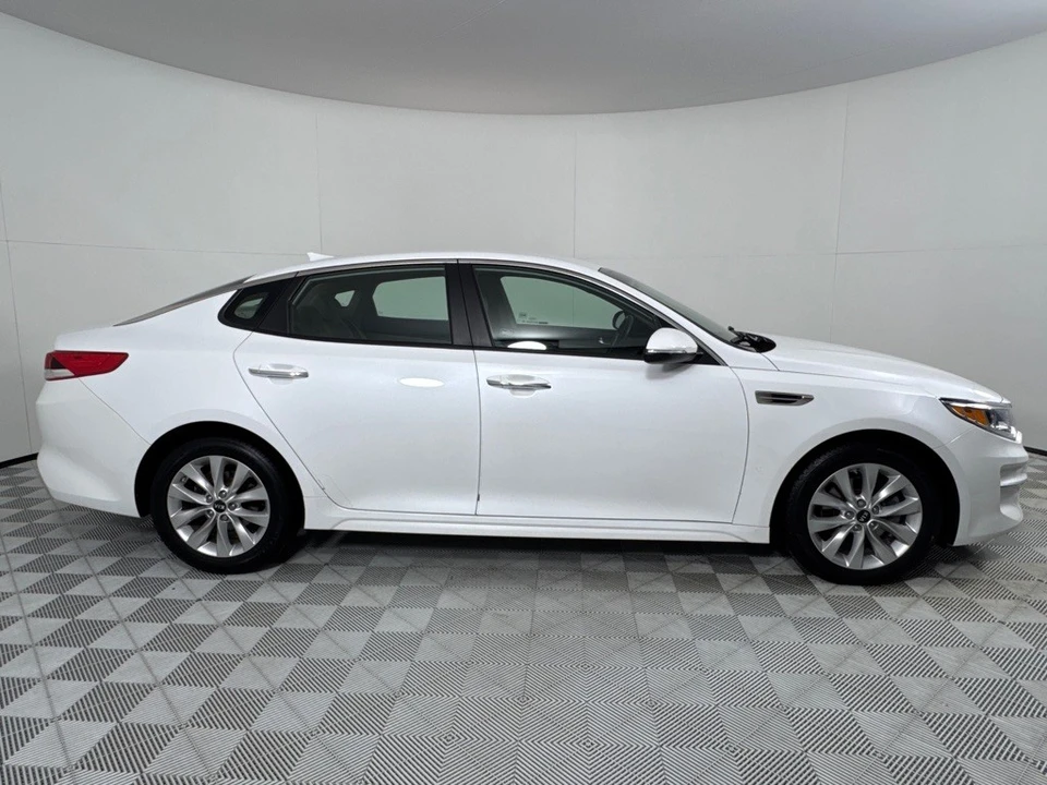 2018 Kia Optima/K5 - Image 4 of 12