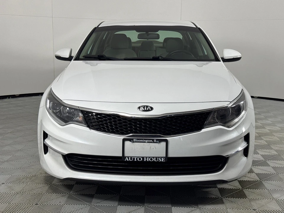 2018 Kia Optima/K5 - Image 10 of 12