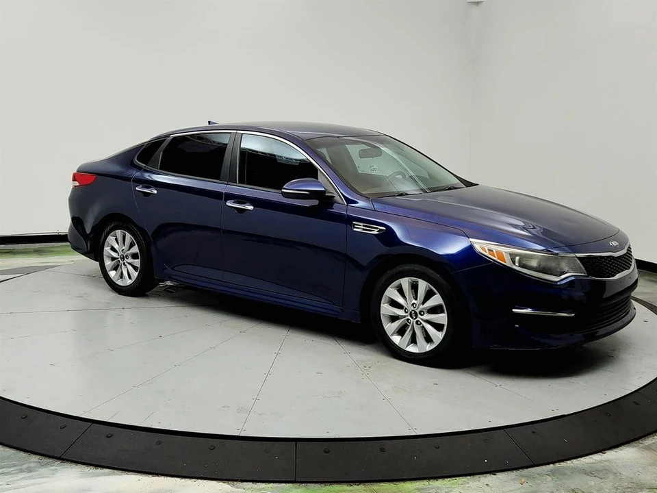 2018 Kia Optima/K5 - Image 3 of 12
