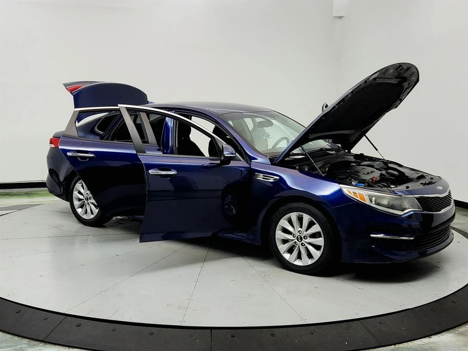 2018 Kia Optima/K5 - Image 10 of 12