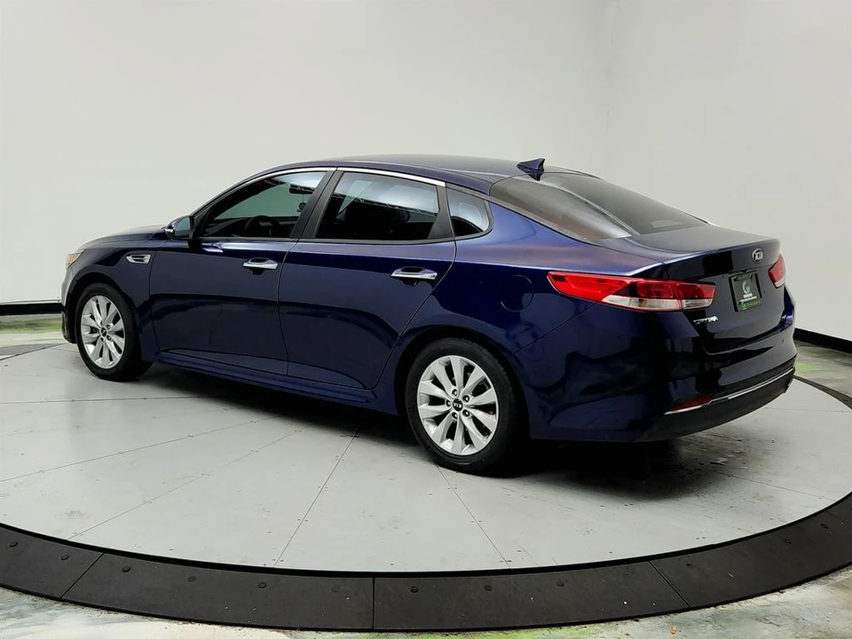 2018 Kia Optima/K5 - Image 7 of 12