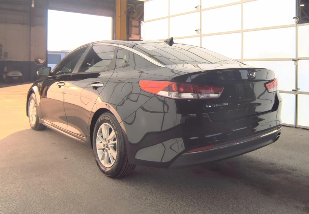 2018 Kia Optima/K5 - Image 2 of 12
