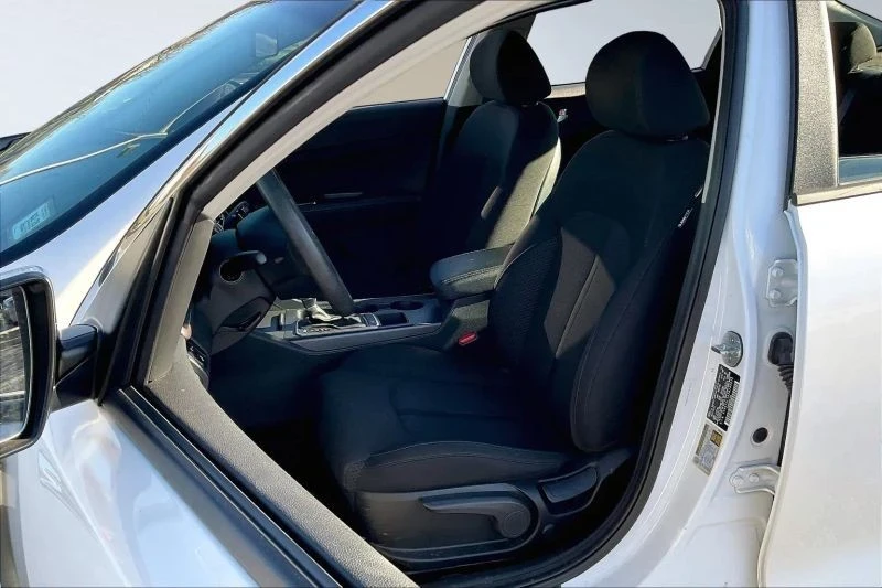 2018 Kia Optima/K5 - Image 10 of 12