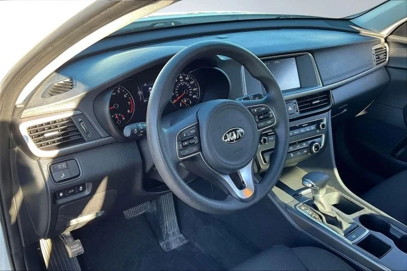 2018 Kia Optima/K5 - Image 11 of 12