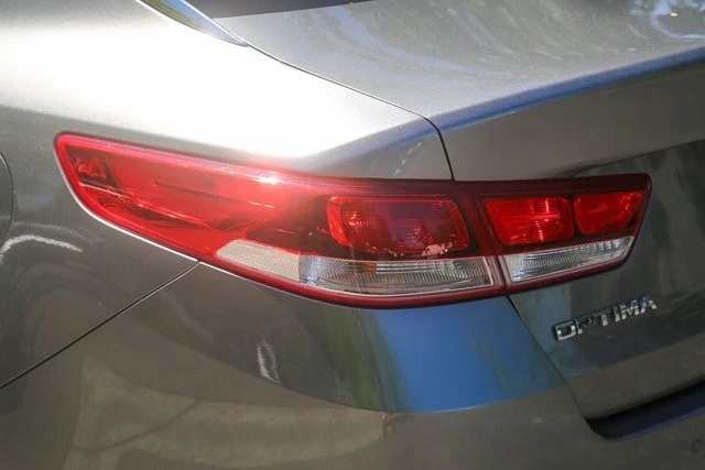 2018 Kia Optima/K5 - Image 8 of 21