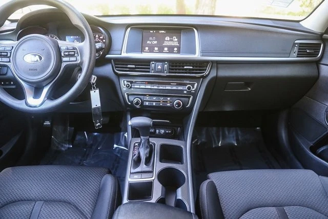 2018 Kia Optima/K5 - Image 10 of 21