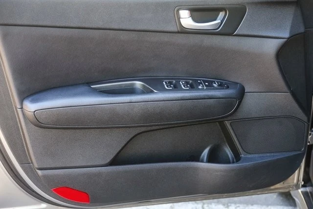 2018 Kia Optima/K5 - Image 18 of 21