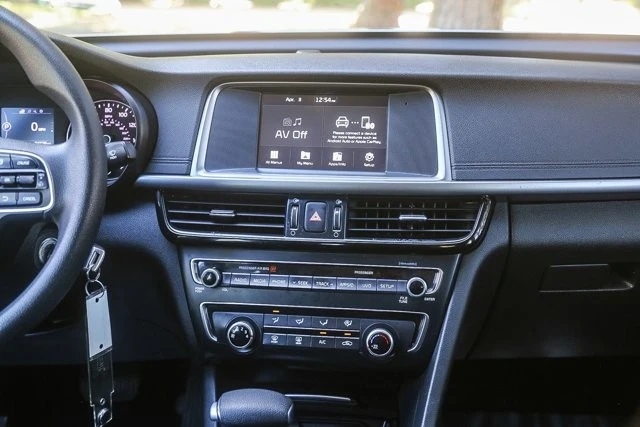 2018 Kia Optima/K5 - Image 11 of 21