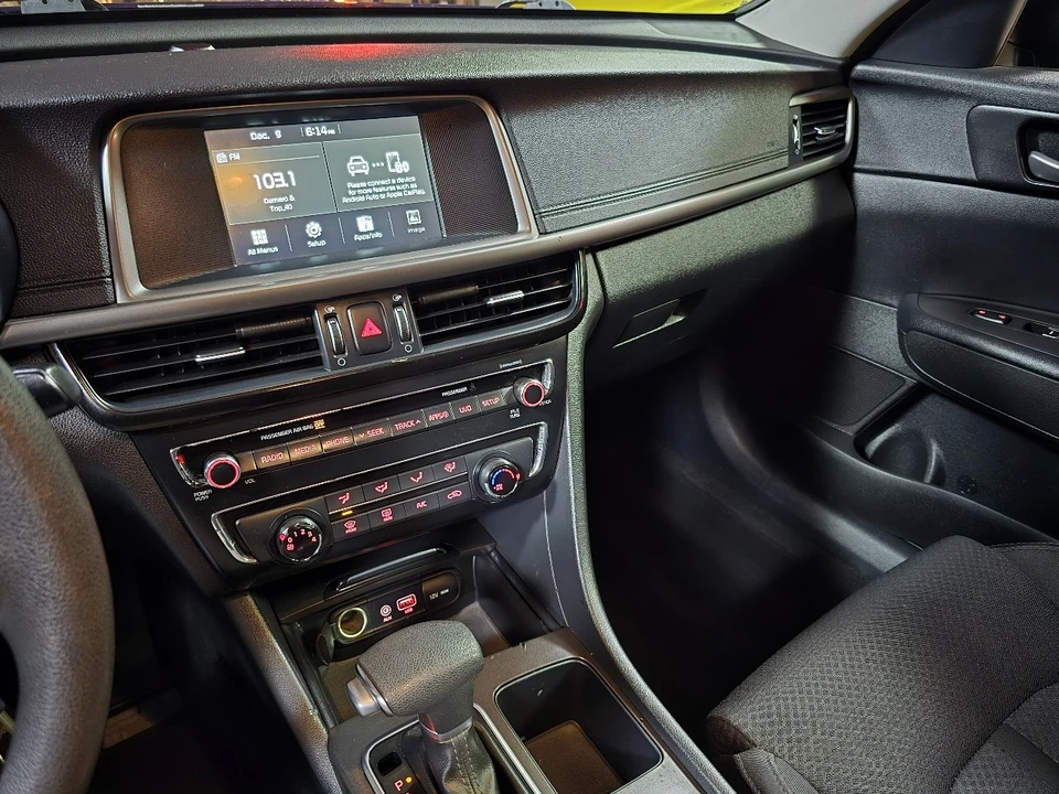 2018 Kia Optima/K5 - Image 18 of 21