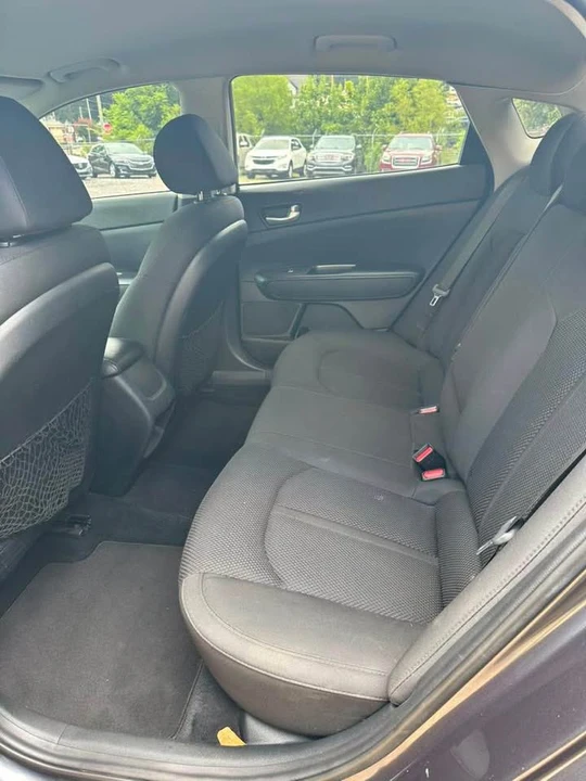 2018 Kia Optima/K5 - Image 10 of 13
