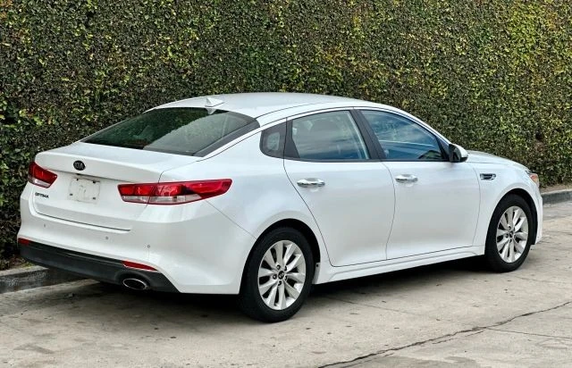 2018 Kia Optima/K5 - Image 10 of 21