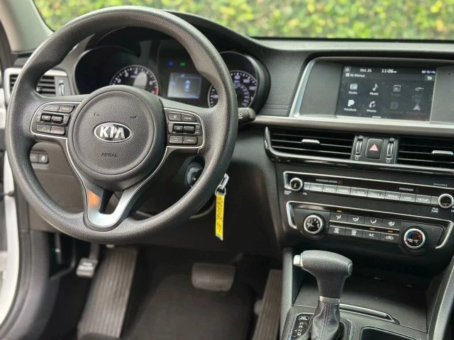 2018 Kia Optima/K5 - Image 16 of 21