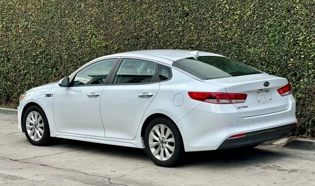 2018 Kia Optima/K5 - Image 12 of 21