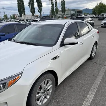 2018 Kia Optima LX Sedan 4D