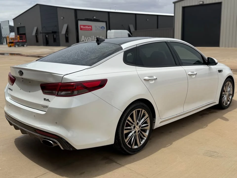 2018 Kia Optima/K5 - Image 7 of 11