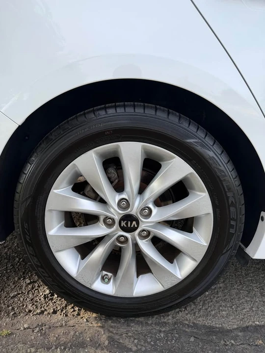 2018 Kia Optima/K5 - Image 10 of 10