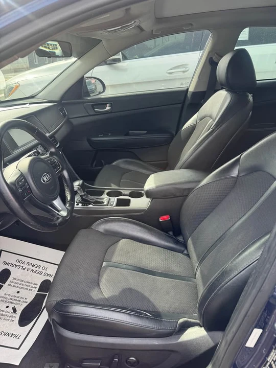 2018 Kia Optima/K5 - Image 9 of 17