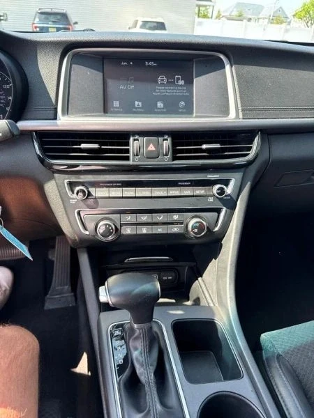 2018 Kia Optima/K5 - Image 11 of 12