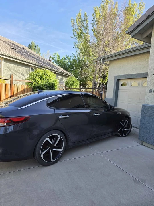 2018 Kia Optima/K5 - Image 12 of 17