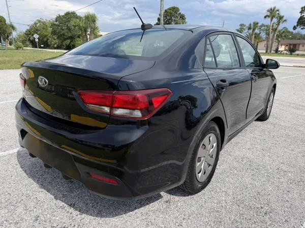 2018 Kia Rio - Image 9 of 22