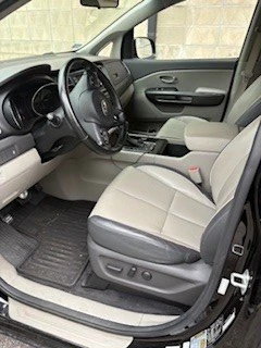 2018 Kia Carnival - Image 6 of 8