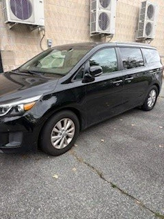 2018 Kia Carnival - Image 2 of 8