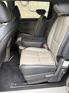2018 Kia Carnival - Image 8 of 8