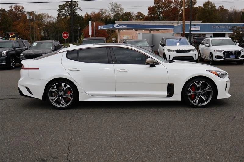 2018 Kia Stinger - Image 9 of 20