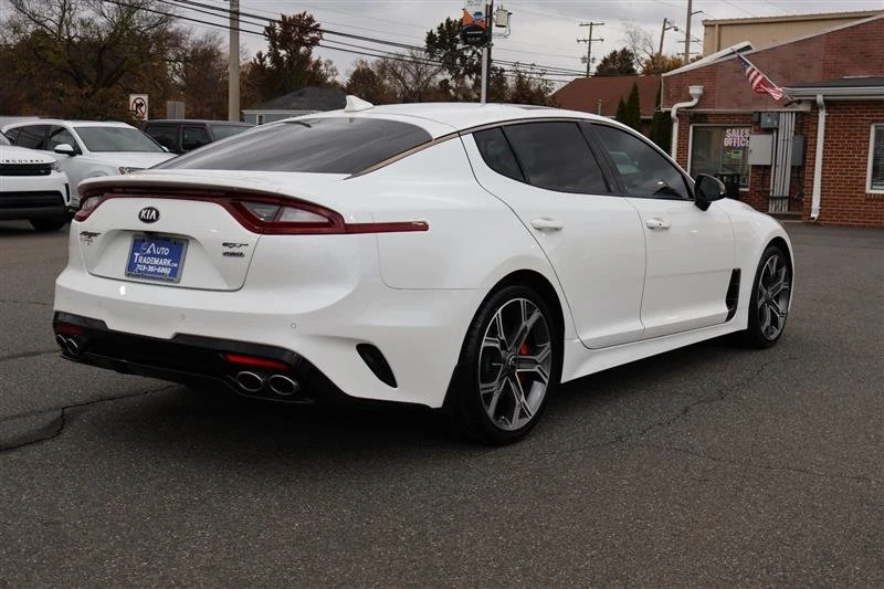 2018 Kia Stinger - Image 8 of 20